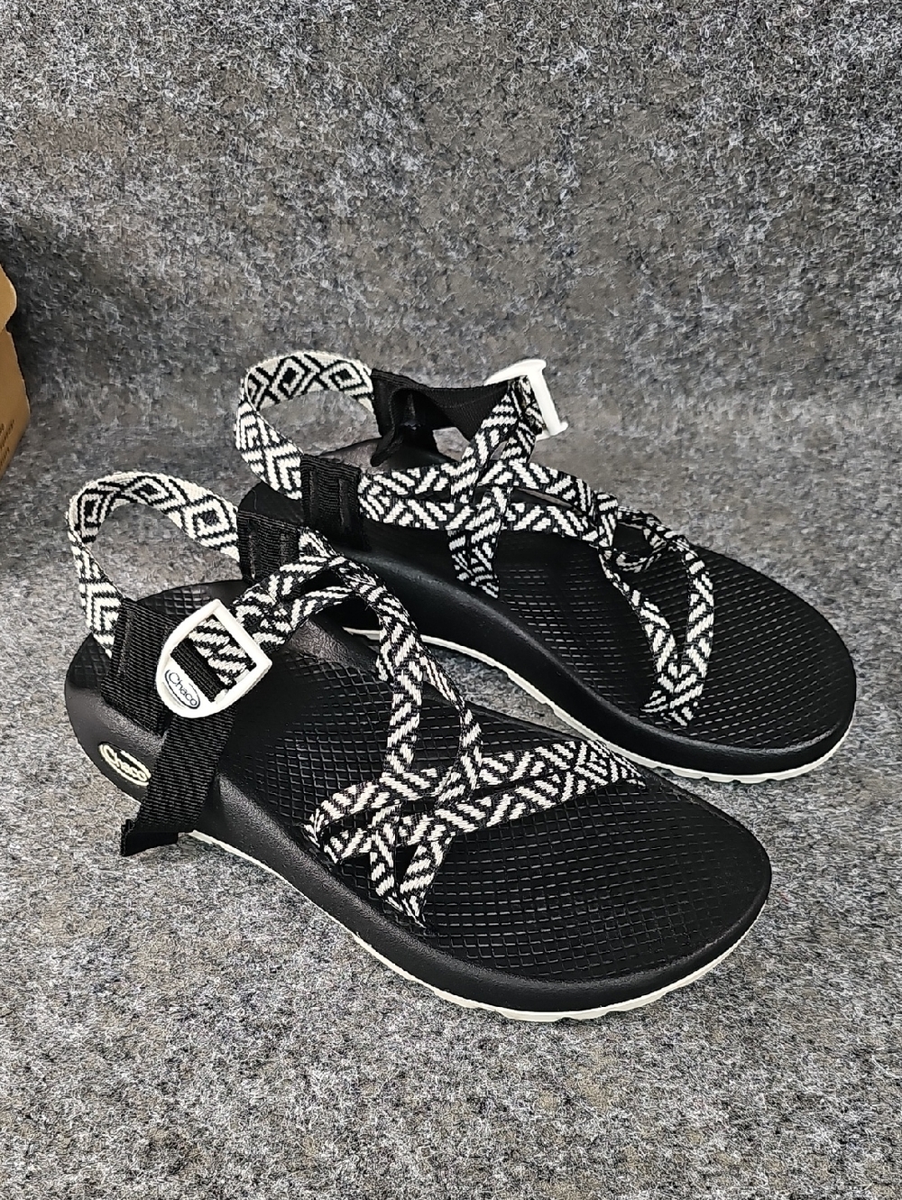 Chaco ZX/1 Cloud Women's Strappy Sandals Origami Black White, Size US 8 M EU 39 - Picture 3 of 8